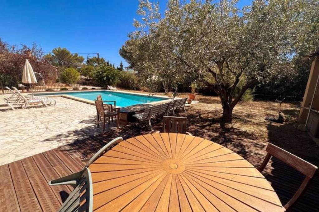 Petit Terme - Piscine - Clim - Parking Les Angles (Gard) Exterior foto